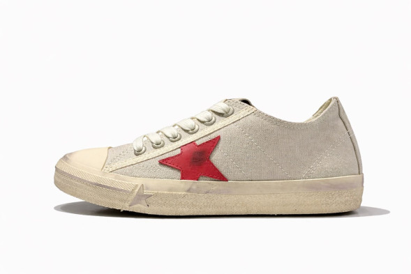 Женские кеды Golden Goose V-Star 2 Distressed Sneakers Textile Beige