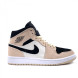Унисекс кроссовки Nike Air Jordan 1 Retro High Beige